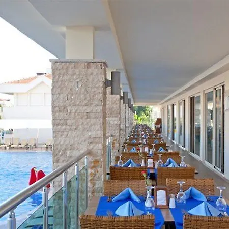 Semesteranläggning (resort) Dream Family Club Side