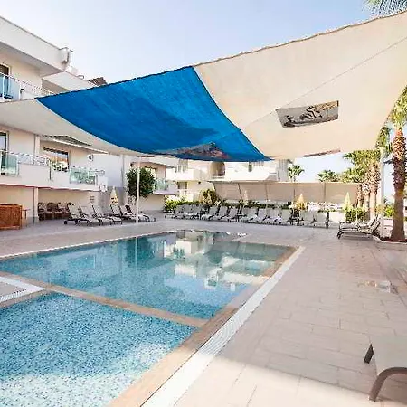 Semesteranläggning (resort) Dream Family Club Side