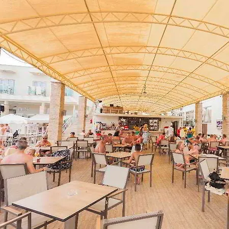 Semesteranläggning (resort) Dream Family Club Side