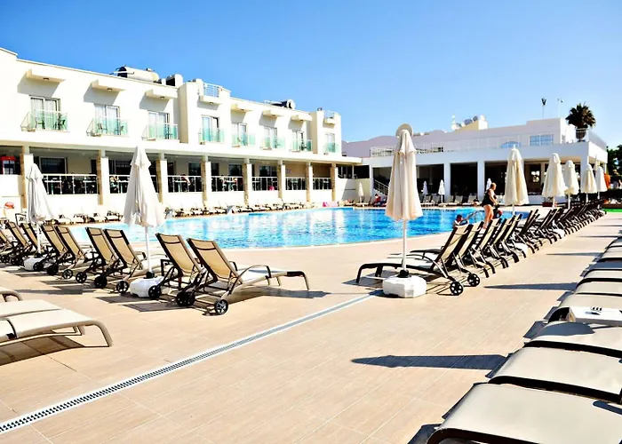 Dream Family Club Hotel Side