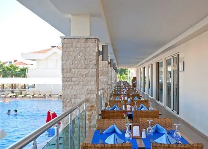 Hotel Dream Family Club Side